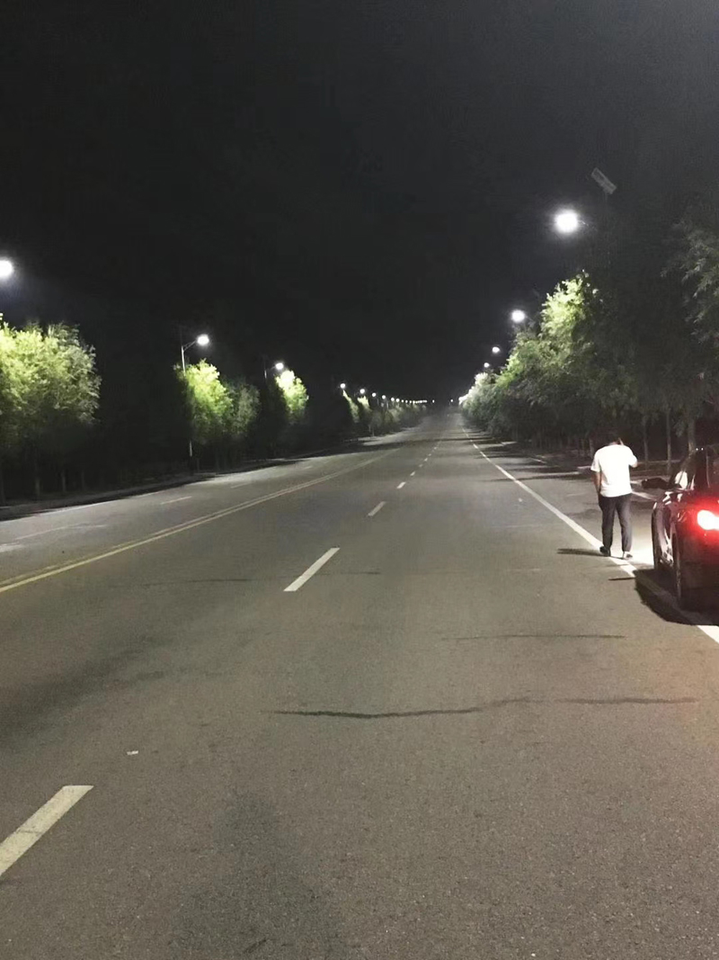 Retrofit Project with LED street light to replace HPS